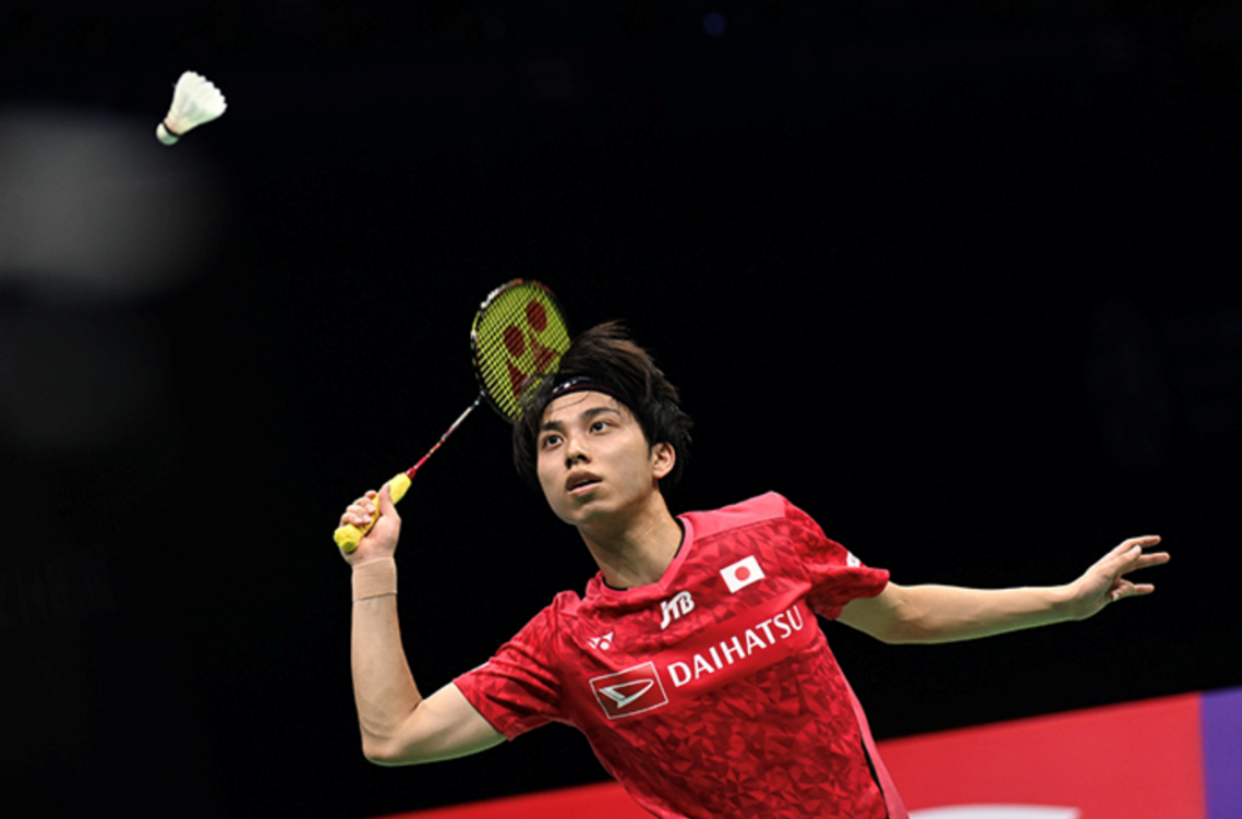 通过一系列 通过一系列